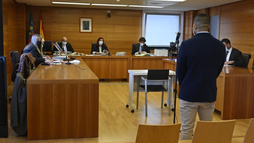 Una víctima de Castellón: &quot;Dijo que yo era su experimento y me amenazaba con matar a mi hijo&quot;