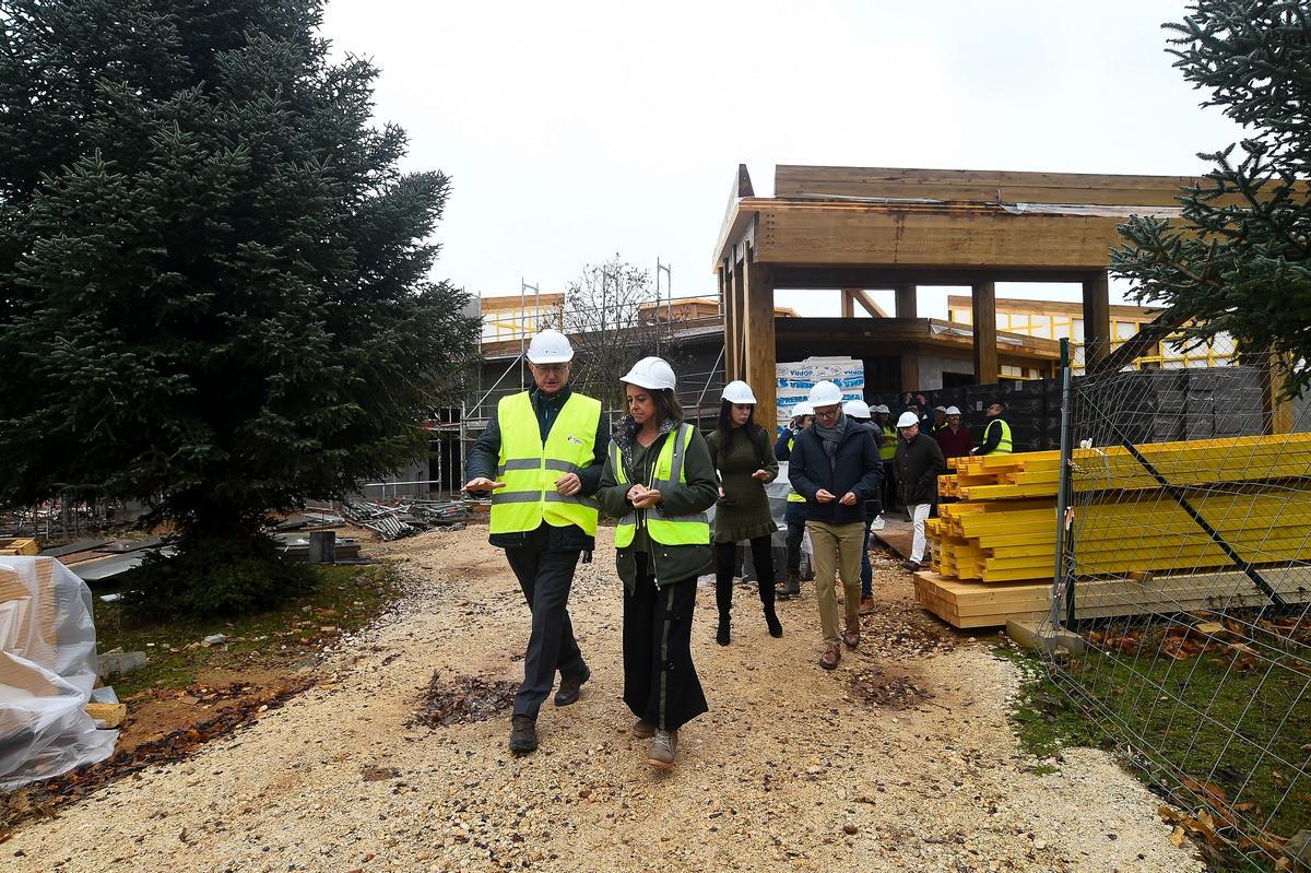La madera es uno de los principales materiales del centro de visitantes Conejeras.