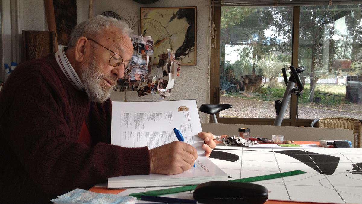 Arcadi Blasco, en su estudio de Mutxamel.