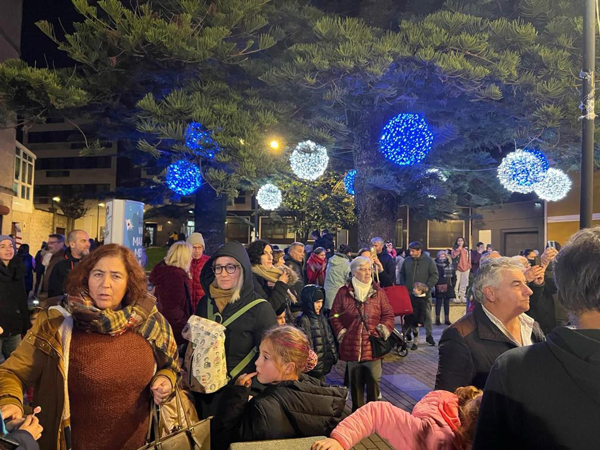 Cangas ya respira Navidad