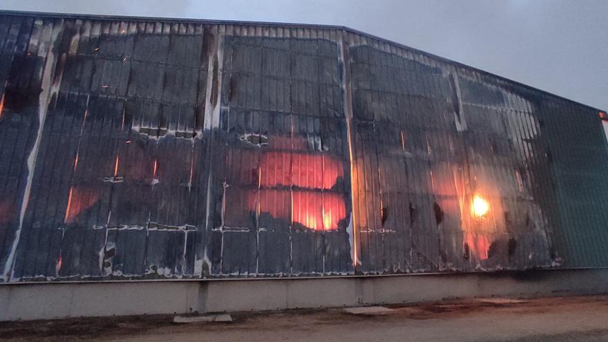 Incendio de las instalaciones del secadero de Grañén