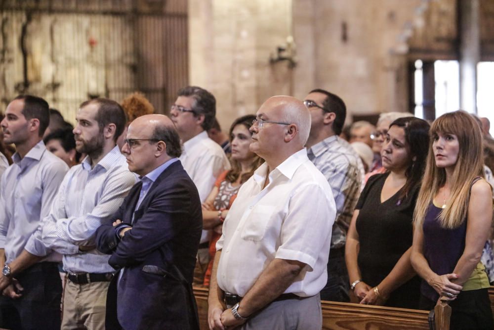 Salinas se despide de Mallorca con una misa en la catedral