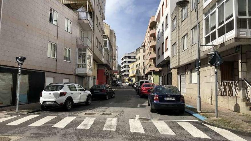 Inicio de la calle Gondomar, con las nuevas señales tapadas. // S.Á.