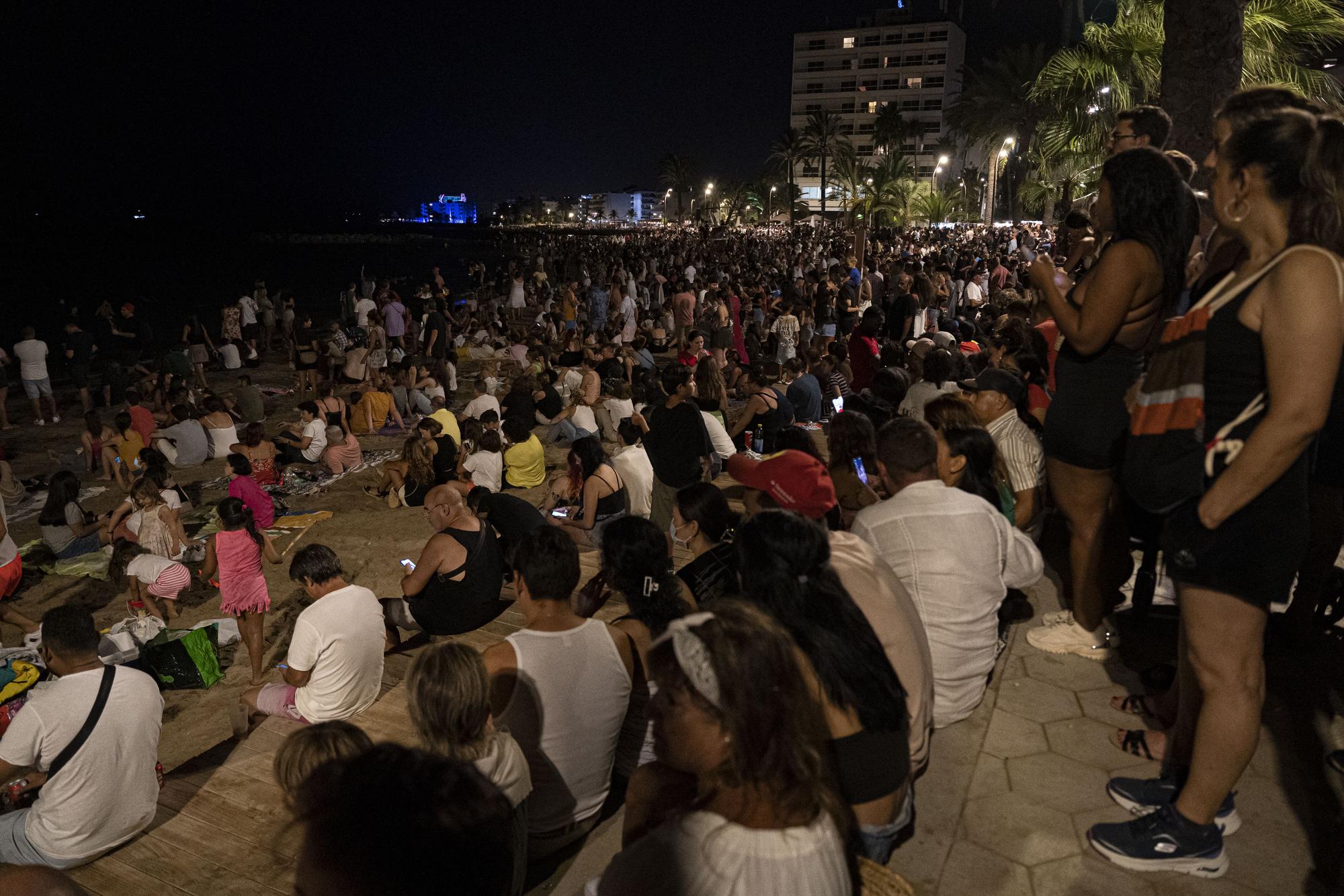 El espectáculo de drones de Ibiza, en imágenes