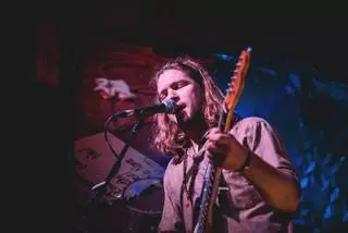 Esta es la insólita propuesta musical que presenta el aragonés Andrés Macmalo: "Funciona como una casa"