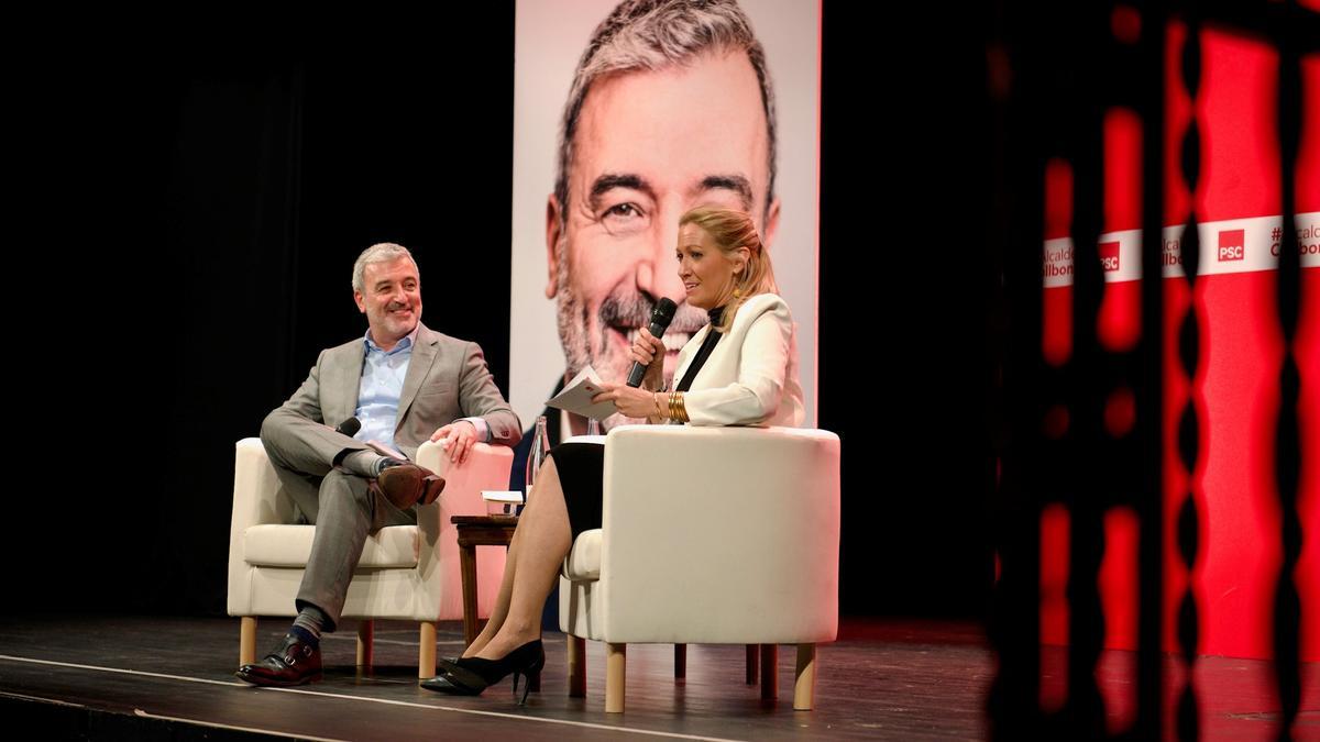 Collboni con Maria Eugènia Gay en el teatre de Sarrià