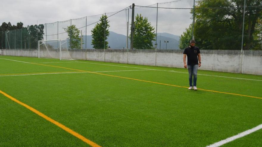 Tomiño mejora los tres campos de fútbol municipales