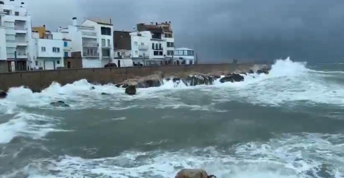 Llevantada a l'Escala, aquest dilluns a les 8.30 hores.