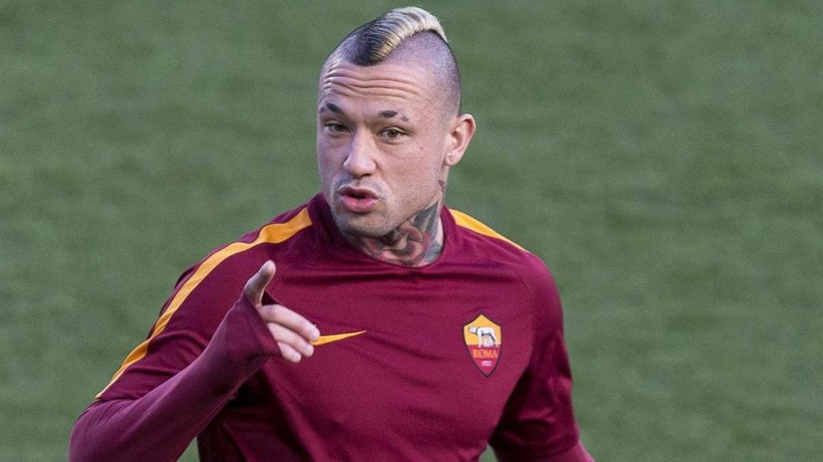 Nainggolan es una de las claves de la Roma. Spalletti ha avanzado su posición en el campo