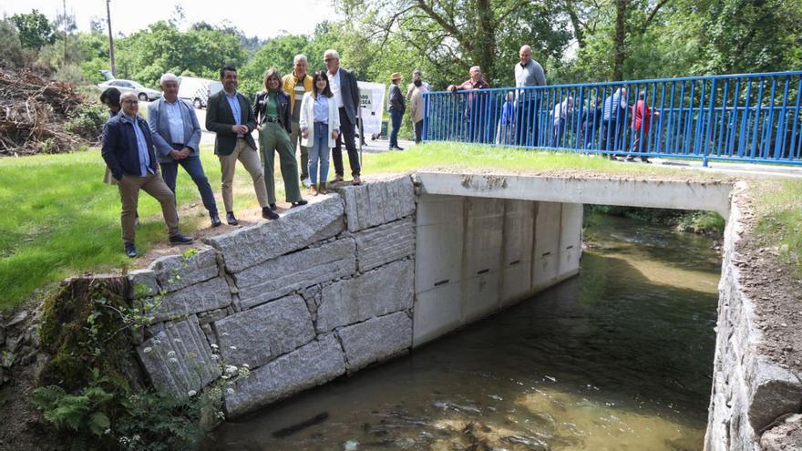 Ponteareas levanta el puente que aislaba dos núcleos de Fontenla