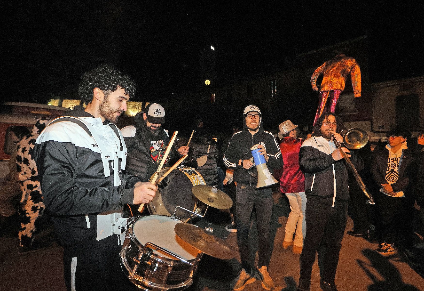 Sallent es desferma amb una rebuda gegantina entre focs d’artifici