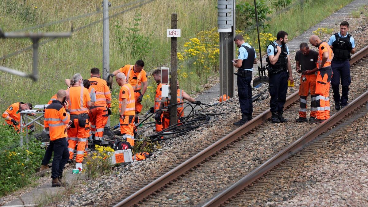 Juegos Olímpicos 2024 en París: última hora del sabotaje a trenes en Francia, ceremonia de inauguración y competición, en directo | El Periódico