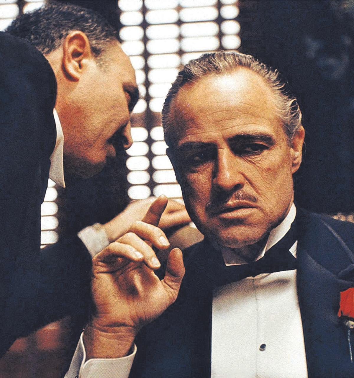 EL ACTOR MARLON BRANDO COMO VITO CORLEONE EN UN FOTOGRAMA DE LA PELICULA &quot;EL PADRINO&quot;, DE FRANCIS FORD COPPOLA, QUE CUMPLE 50 AÑOS DE SU ESTRENO.