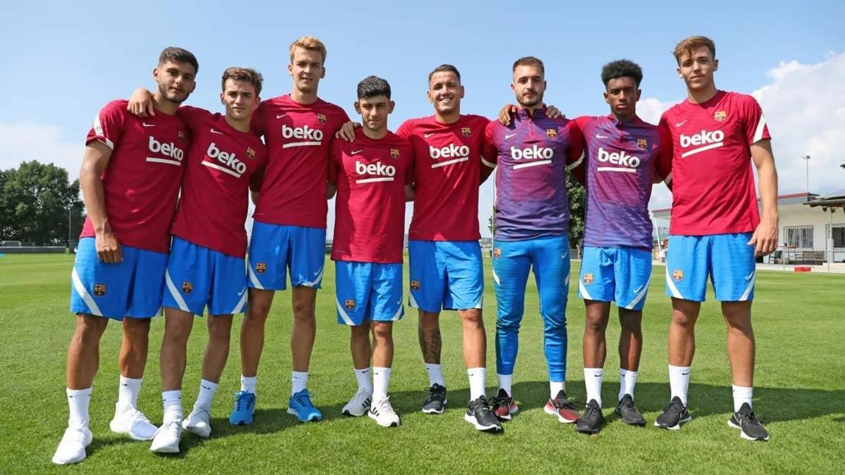 Los ocho futbolistas que se llevó Koeman a Alemania