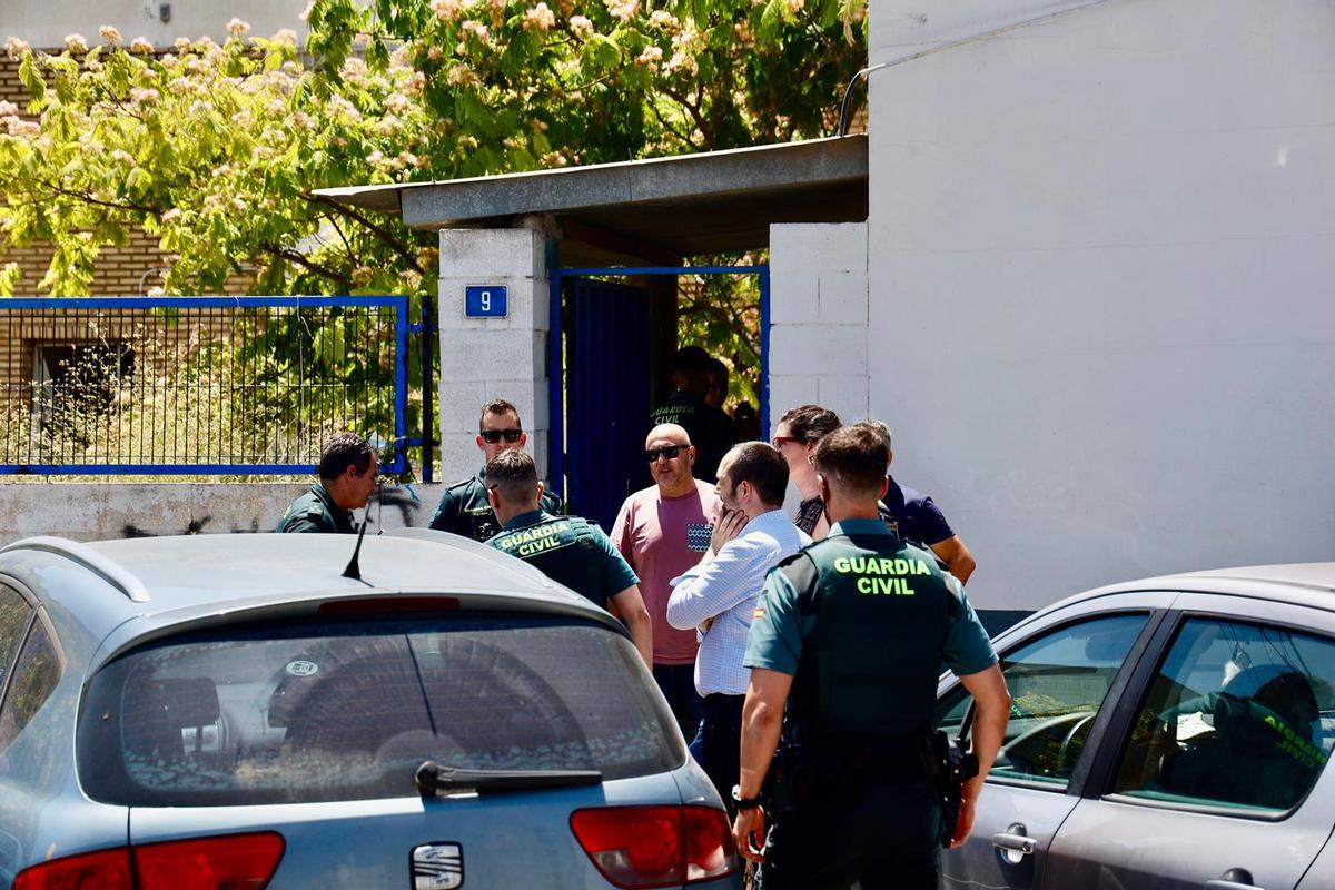 Operación policial en Aldaia por la muerte a cuchilladas de un hombre tras una reyerta en una nave ocupada Operación policial en Aldaia por la muerte a cuchilladas de un hombre tras una reyerta en una nave ocupada
