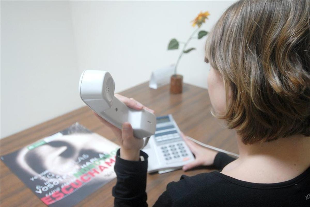 La crisis del coronavirus eleva las demandas de ayuda psicológica telefónica en Castellón