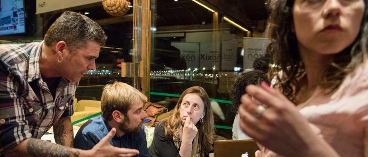 Rafael Palacios, Daniel Ripa, Lorena Gil y Nuria Rodríguez, en la noche electoral del 26 de mayo de 2019.