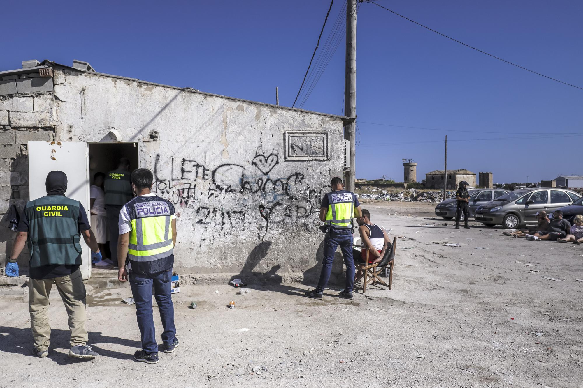 La redada en Son Banya  se salda con 18 detenidos, un kilo de cocaína y 113.000 euros