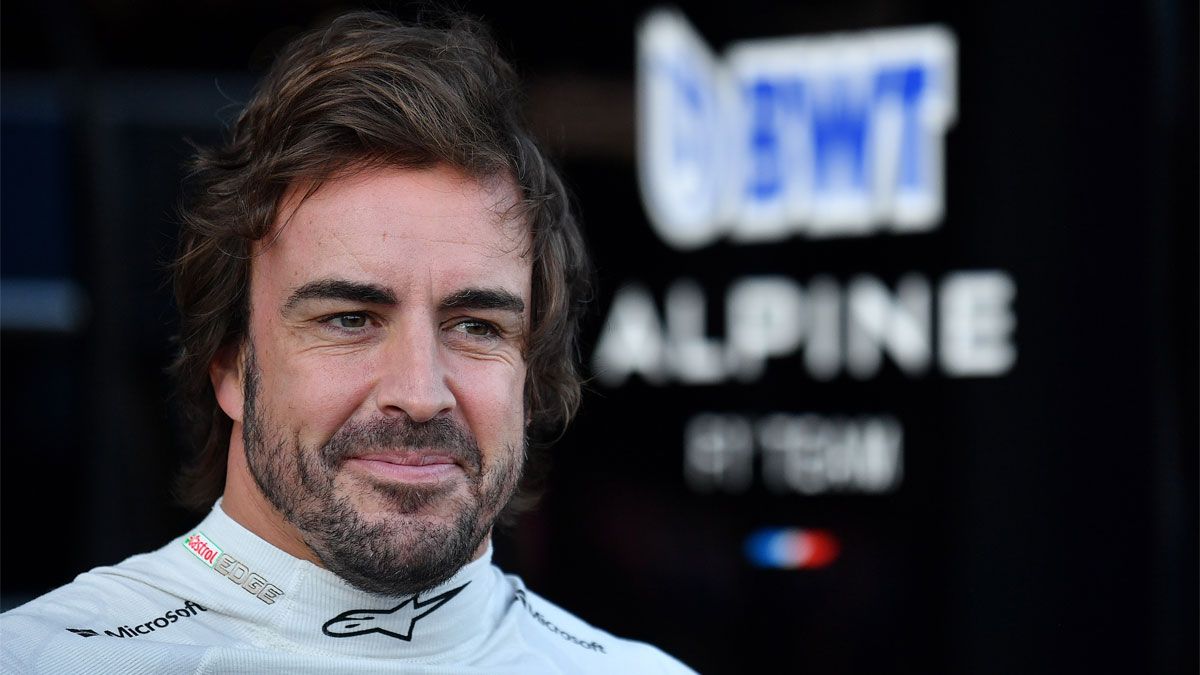 Fernando Alonso tendría casi cerrada su continuidad en Alpine, según la prensa británica