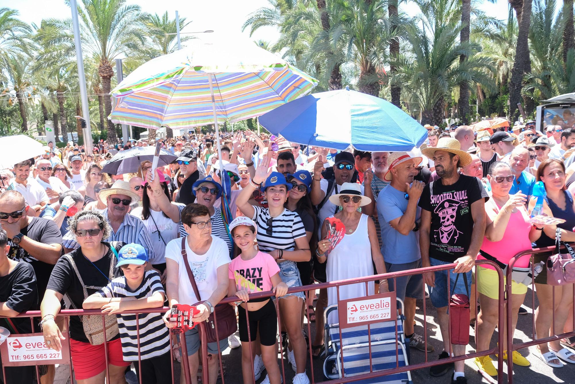 Así ha sido la primera mascletá a concurso de Pirotecnia Ferrández para las fiestas de Elche