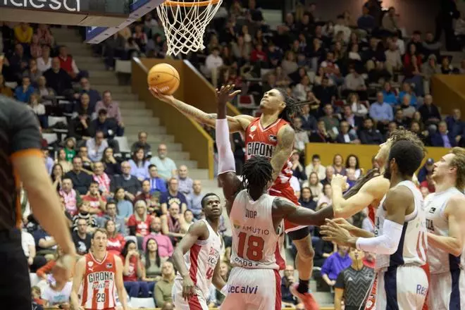 Les millors imatges del Bàsquet Girona - Baskonia