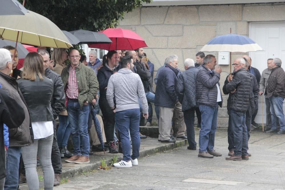 Multitudinaria despedida al isleño Manuel Otero Blanco "O Jarulo"