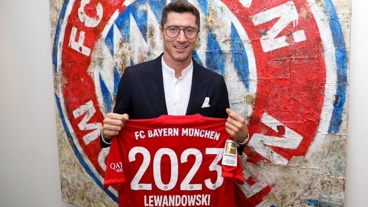 Lewandowski seguirá marcando goles con el Bayern hasta 2023