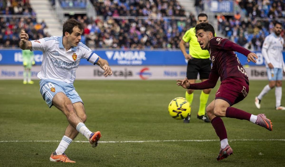 Francho Serrano lanza el centro que supuso el remate de Kodro ante el Leganés para empatar el choque.