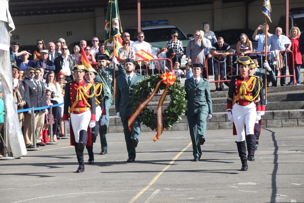 Actos del Día de la Hispanidad en la comandancia de la Guardia Civil de Gijón