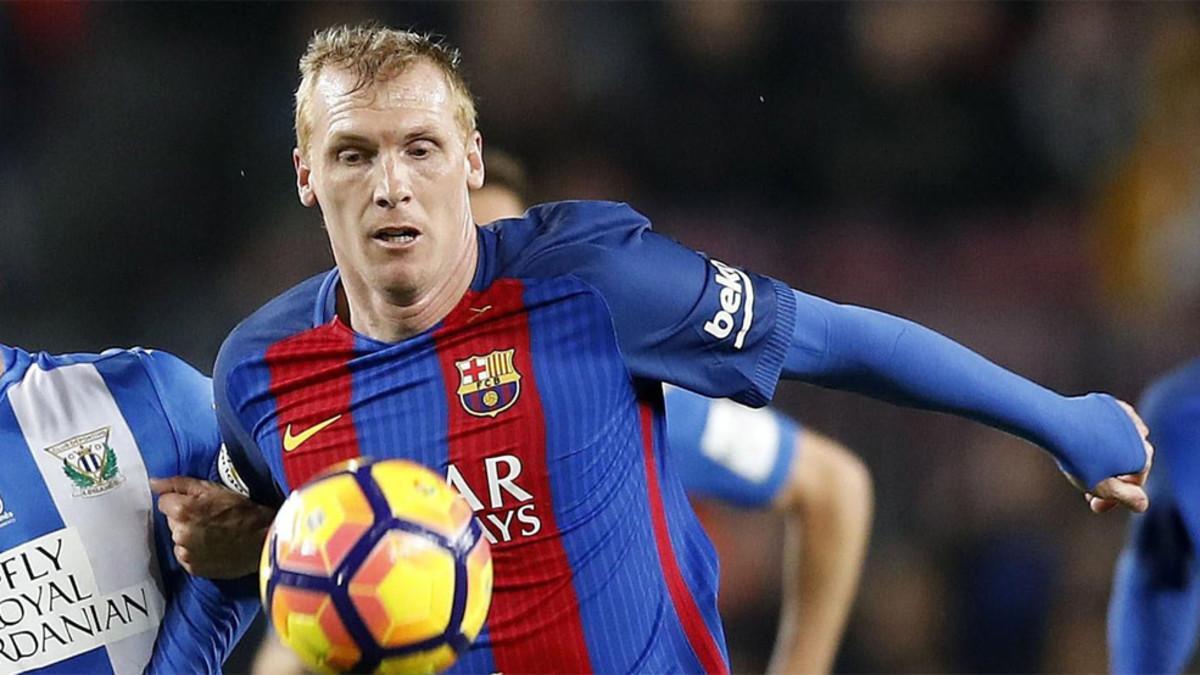 El futuro de Jérémy Mathieu puede estar en Portugal