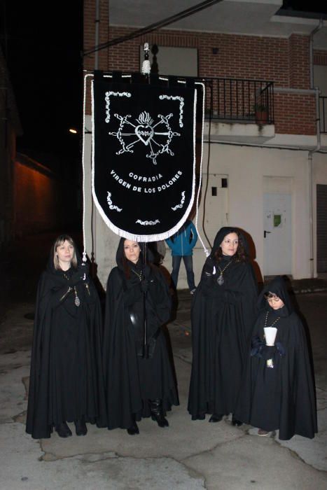 Fuentesaúco acompaña a la Virgen de los Dolores