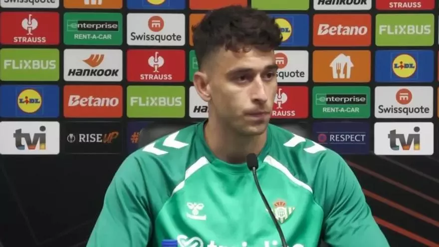 Marc Roca: "La plantilla del Betis tiene unos objetivos altos"