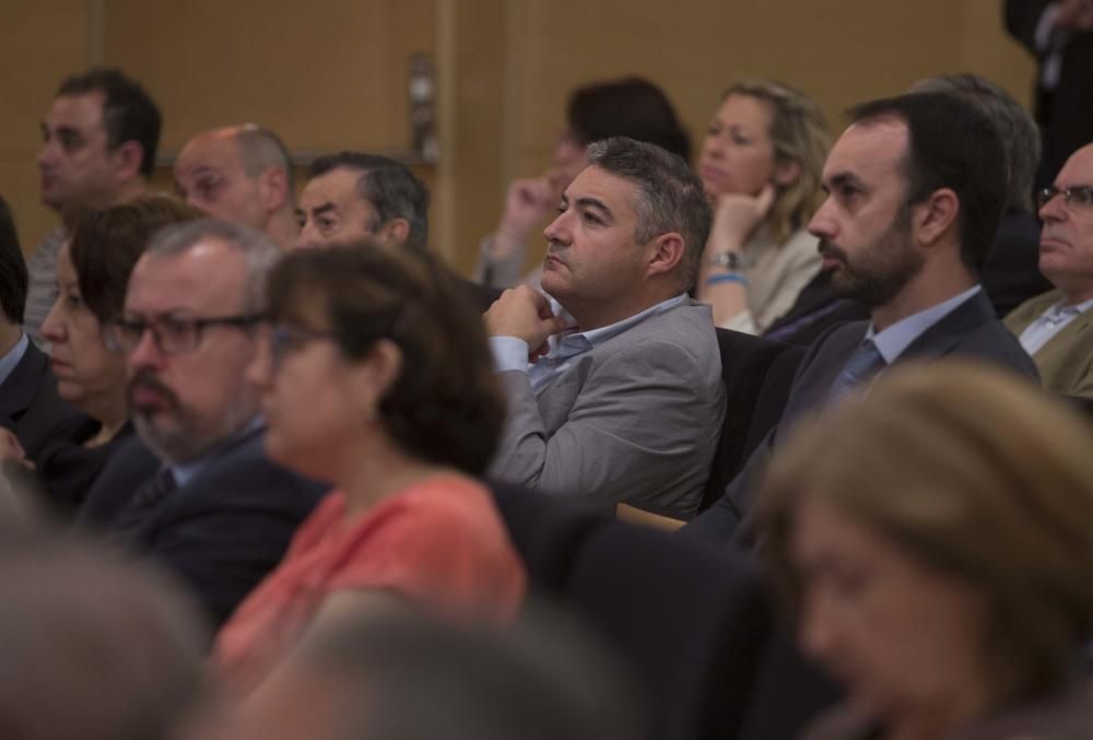 Conferencia de política ambiental de Elena Cebrián en el Club Mercantil