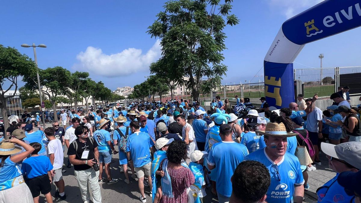 Recibimiento a la UD Ibiza.