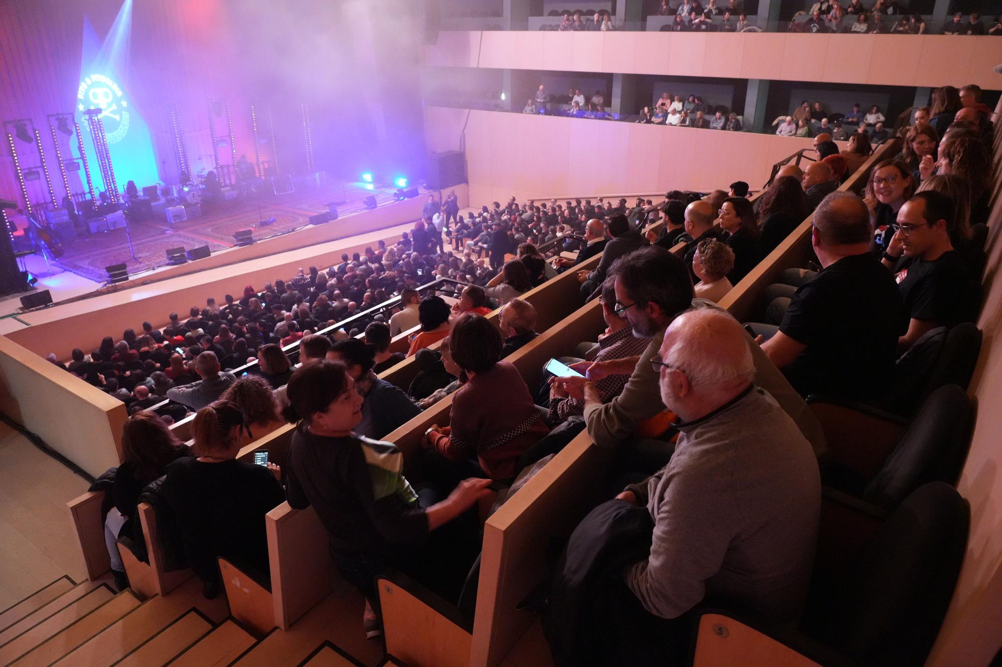 Fito & Fitipaldis conquistan Castelló con su música