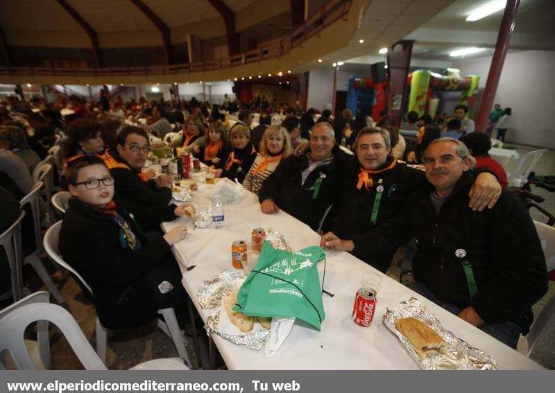 GALERÍA DE FOTOS -- Multitudinario Sopar de Colles