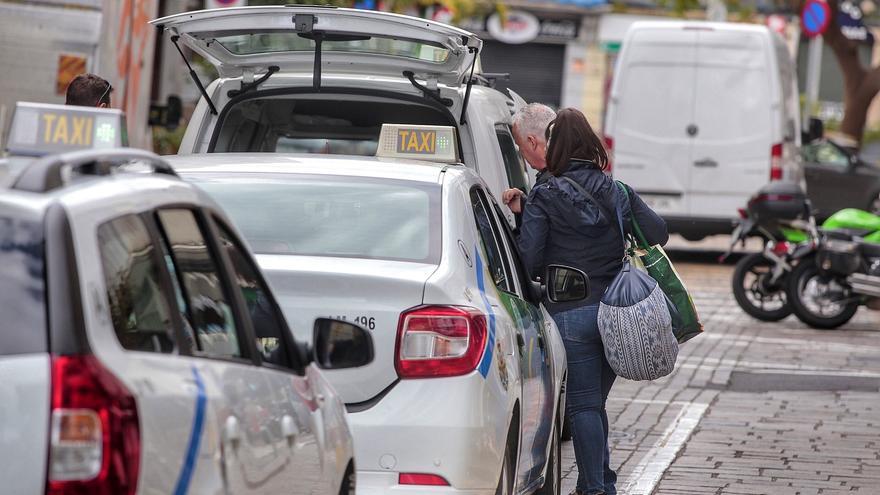 Santa Cruz de Tenerife realizará inspecciones aleatorias a los taxis en la vía pública