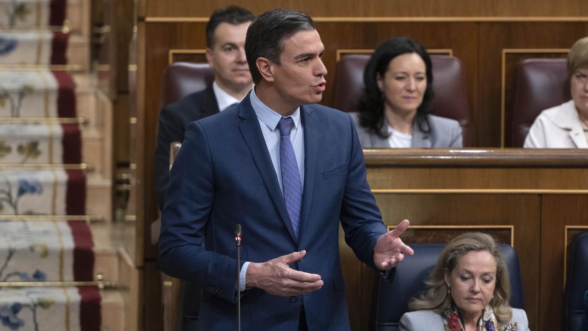 Pedro Sanchez, Ministerpräsident von Spanien, spricht bei einer Plenarsitzung des Abgeordnetenhauses in Madrid.