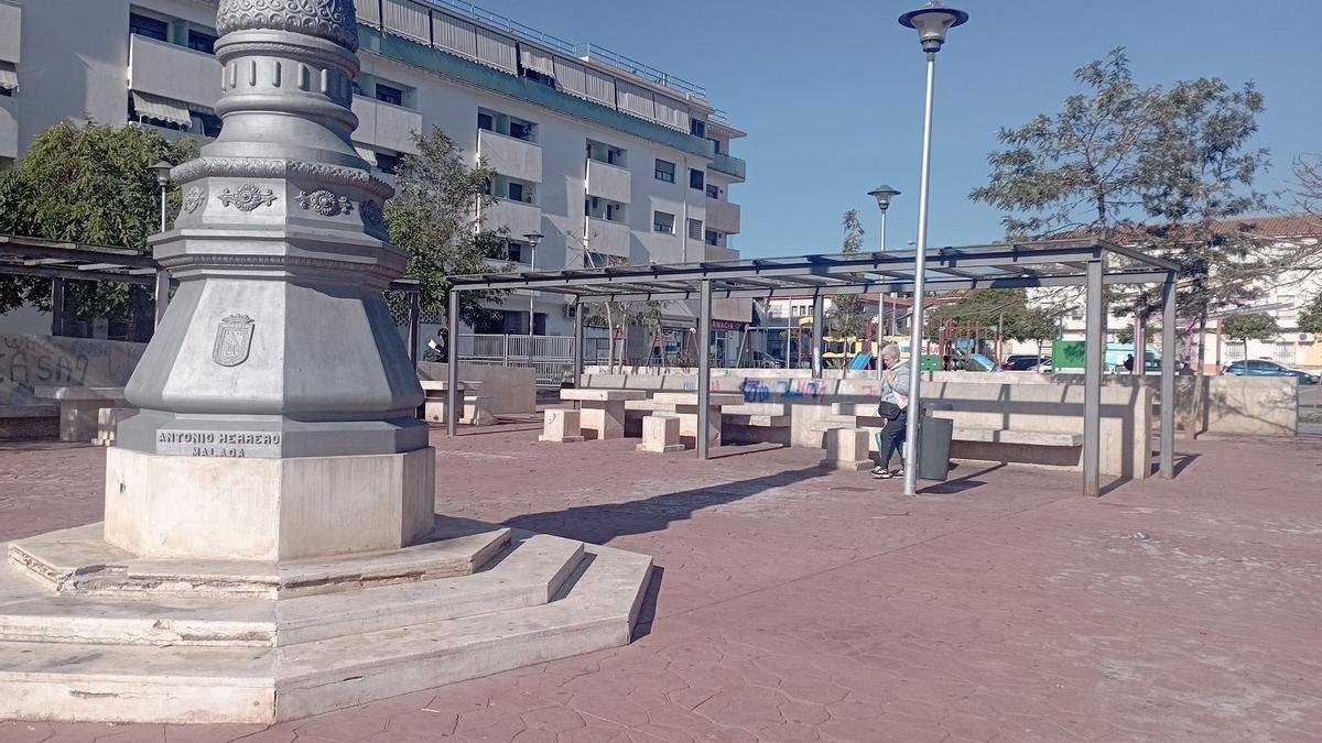 Una vista de la plaza de la Biznaga en la barriada García Grana.