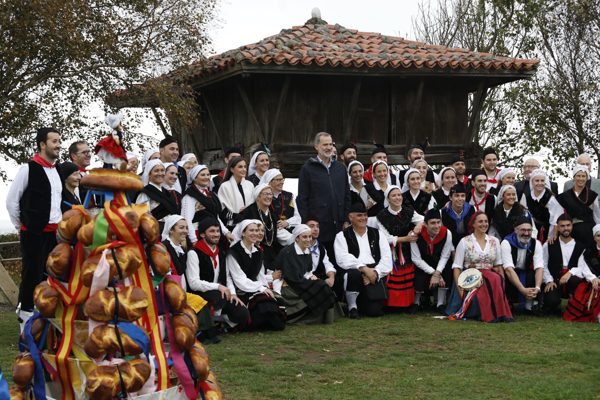 EN IMÁGENES: La Familia Real visita Cadavedo para hacer entrega del premio al Pueblo Ejemplar