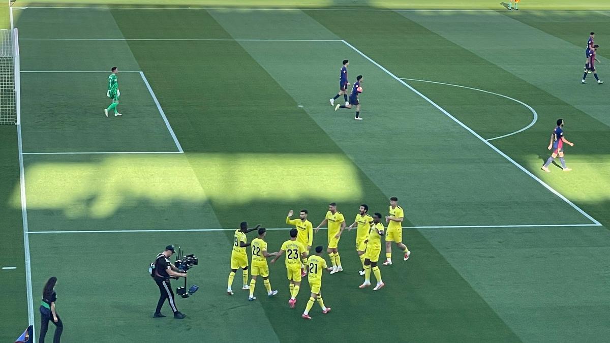 Los jugadores del Submarino celebran el 0-1.
