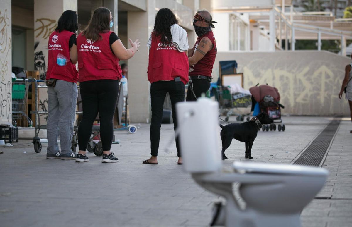 Desalojo de okupas en Los Cristianos Desalojo de okupas en Los Cristianos