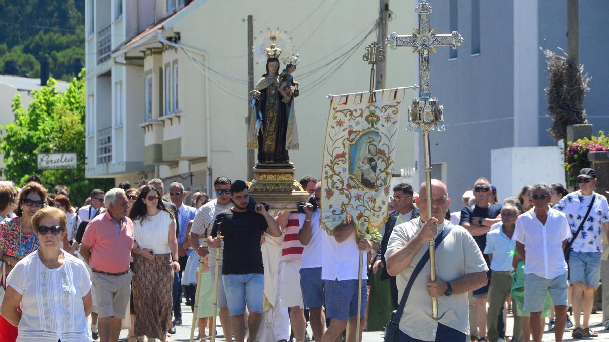 Aldán celebra el Carmen