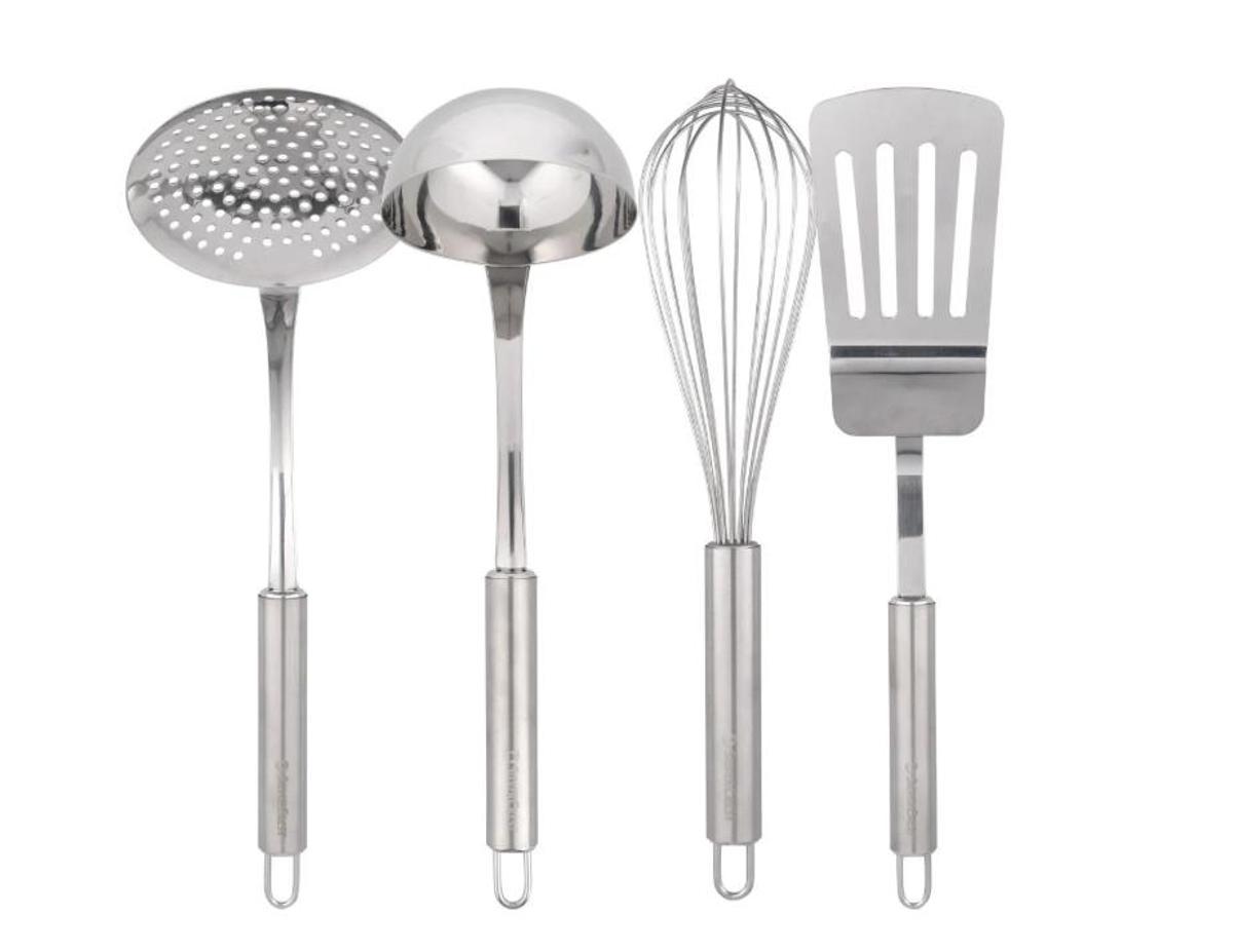 Set de utensilios de acero inoxidable.