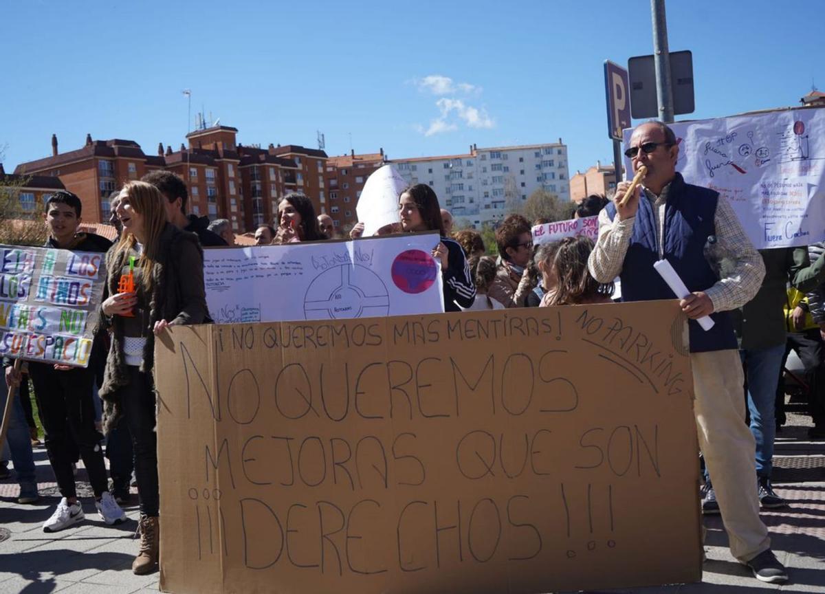 Protesta de los vecinos | José Luis Fernández