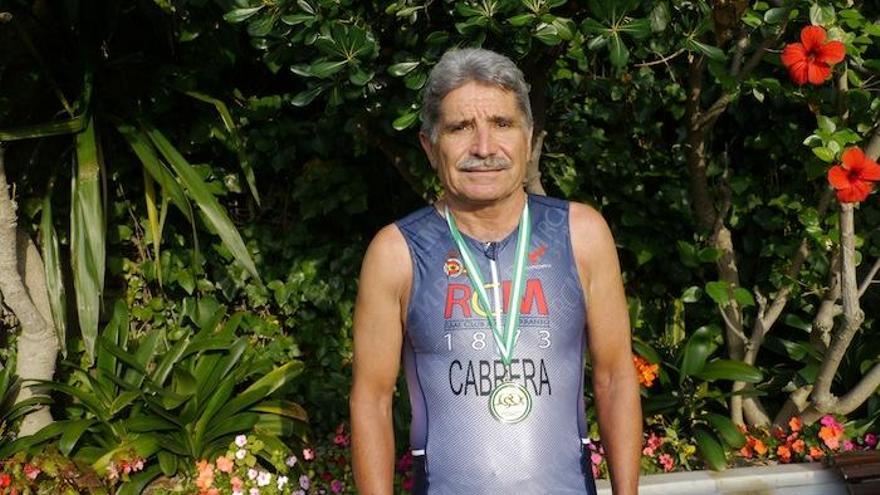 Francisco Cabrera ganó el sábado el Iroman 70.3 de Budapest y ya tiene billete para la cita mundialista de Australia.