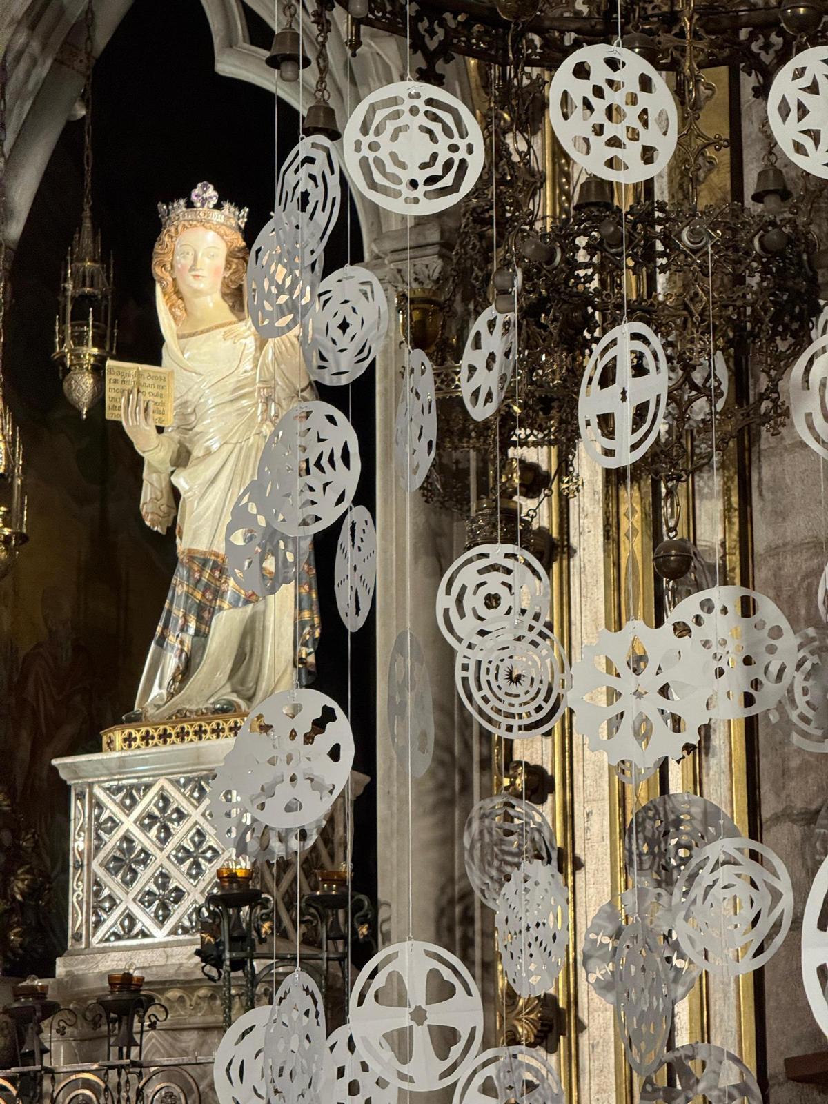 Neules a l'església de Sant Miquel de Cardona