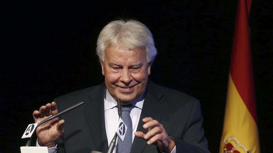 Felipe González plantea que el PP presente otro candidato