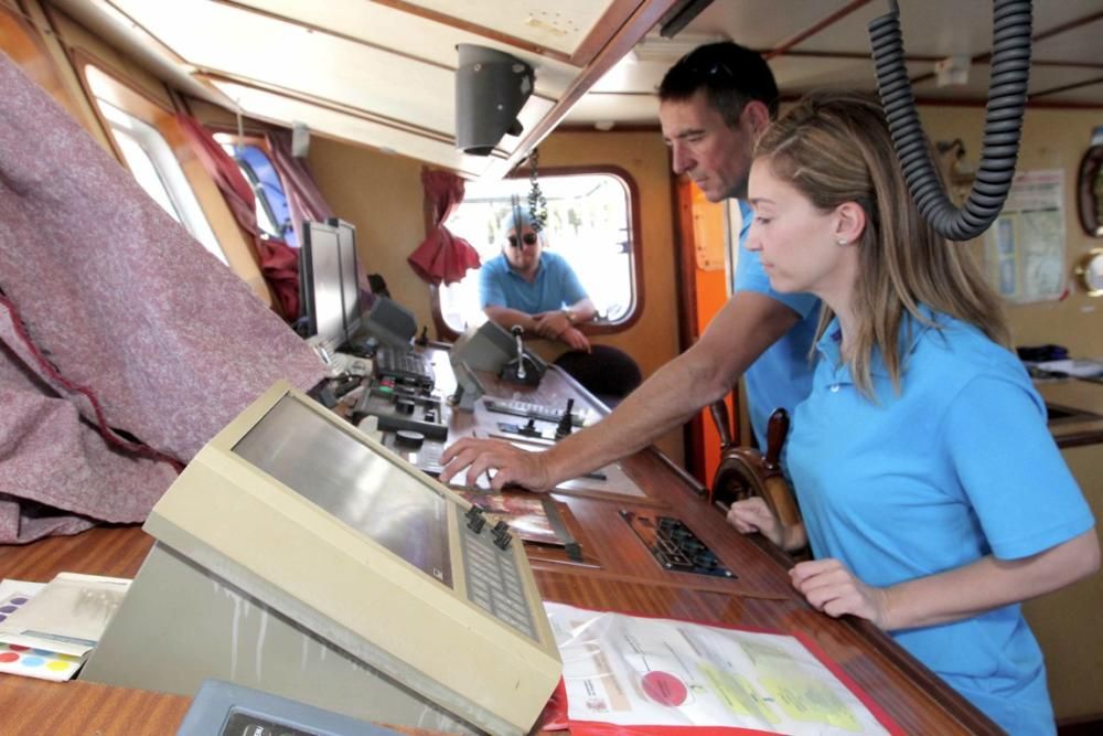 El buque escuela del Hespérides apuesta por el turismo marino  y el medio ambiente