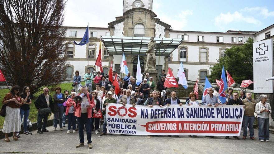 Sanidade Pública denuncia esperas de 18 meses para el especialista en el área